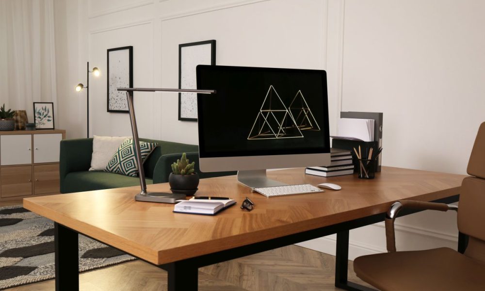 UPLIFT Desk E7 LED Desk Lamp Review